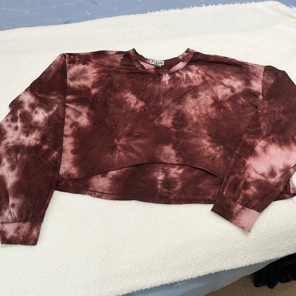 J‎ For Justice Women's Oversized Shirt 2X Cropped Long sleeve Tye Die Burgundy